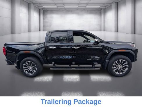 Used 2023 GMC Canyon Denali image 5