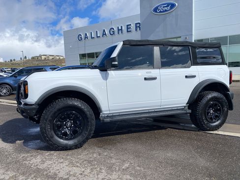 Used 2022 Ford Bronco Wildtrak image 28