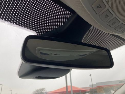 Used 2024 Ford Edge SEL image 28