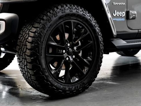 Used 2021 Jeep Wrangler Unlimited Sahara AWD/4WD image 50