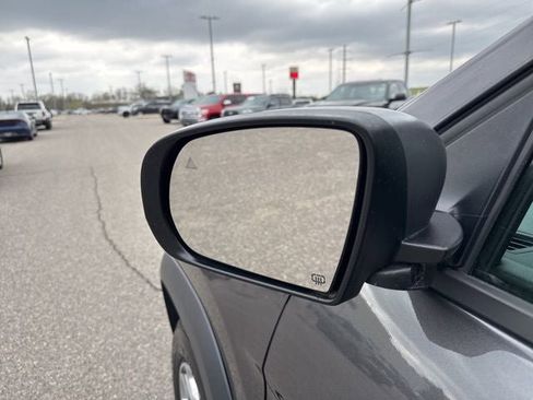 Used 2019 Jeep Cherokee Trailhawk w/ Comfort/Convenience Group AWD/4WD image 7