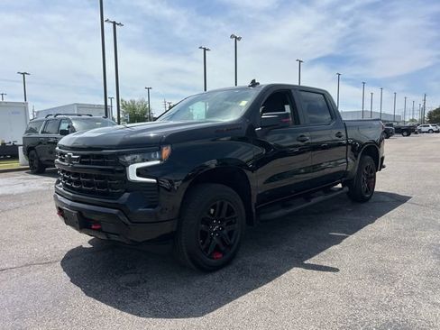 Used 2024 Chevrolet Silverado 1500 RST w/ Redline Edition AWD/4WD image 7