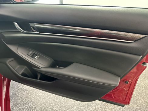 Used 2021 Honda Accord Sport image 36