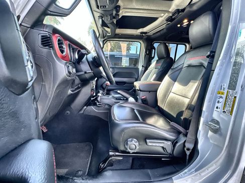 Used 2019 Jeep Wrangler Unlimited Rubicon image 11