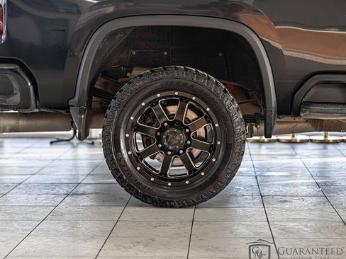 Used 2023 Chevrolet Silverado 3500 High Country w/ Z71 Off-Road Package image 11