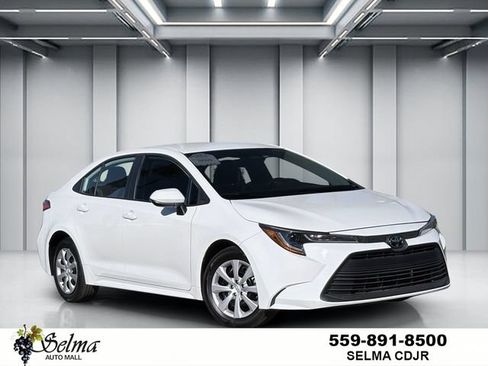 Used 2026 Toyota Corolla LE FWD image 1