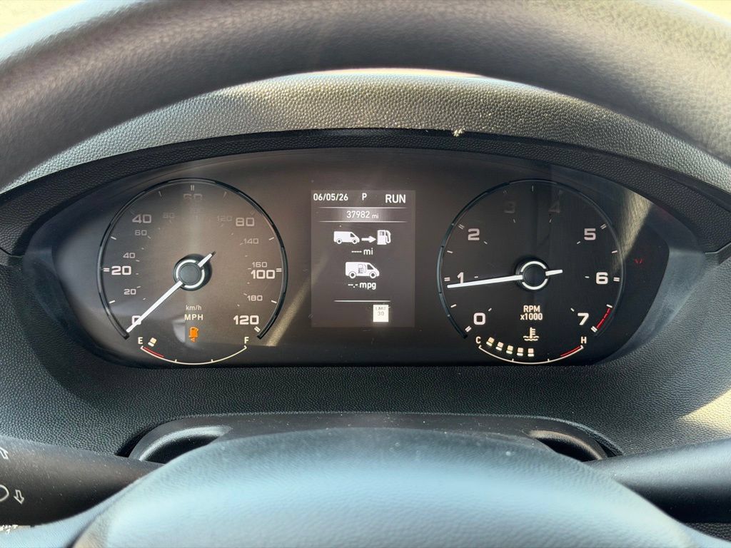 Used 2024 RAM ProMaster 2500 w/ Convenience Group FWD image 16