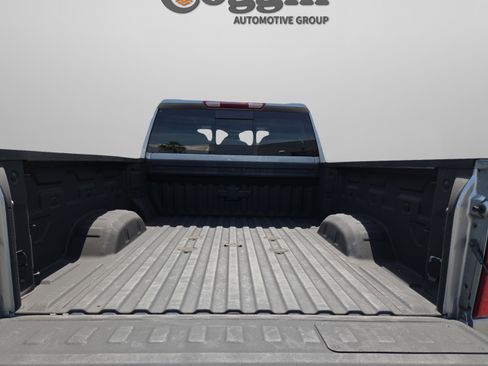 Used 2025 Chevrolet Silverado 2500 LT AWD/4WD image 13