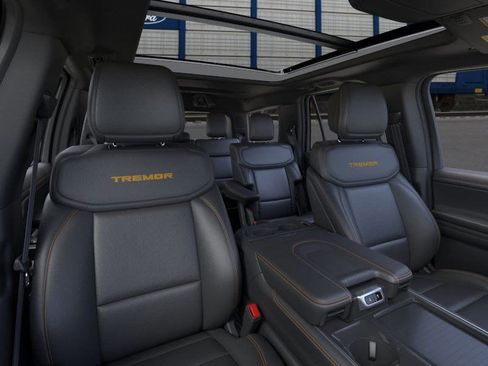New 2026 Ford Expedition Tremor image 34