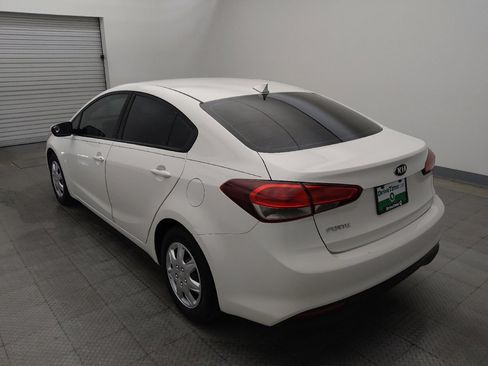 Used 2018 Kia Forte LX FWD image 5