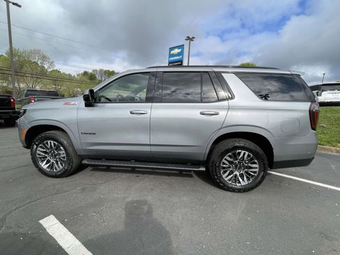 Used 2025 Chevrolet Tahoe Z71 AWD/4WD image 8