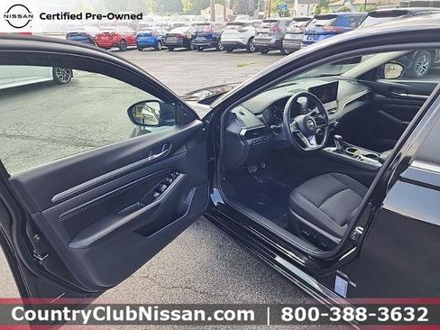 Certified 2023 Nissan Altima 2.5 SV w/ SV Premium Package AWD/4WD image 10
