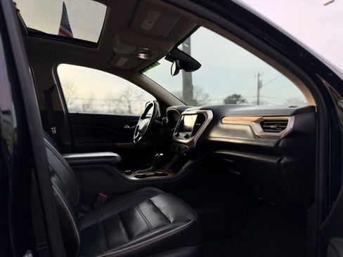 Used 2017 GMC Acadia Denali w/ Technology Package AWD/4WD image 12