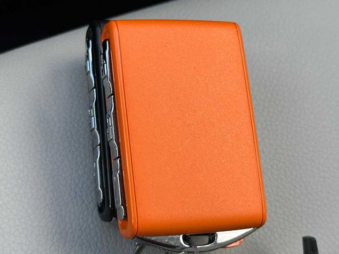 Used 2025 Volvo XC40 B5 Plus w/ Protection Package Premier image 33