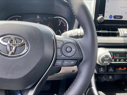 Used 2025 Toyota RAV4 XLE w/ Convenience Package AWD/4WD image 24
