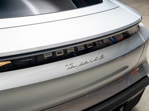 New 2026 Porsche Taycan 4S AWD/4WD image 13