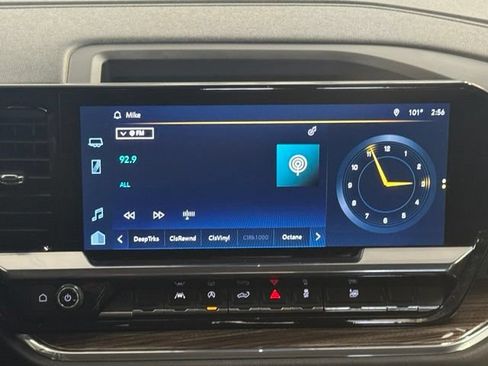 Certified 2023 Chevrolet Silverado 1500 LT AWD/4WD image 16