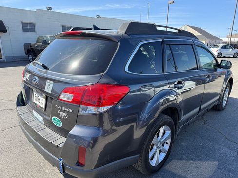 Used 2013 Subaru Outback 2.5i Limited image 11