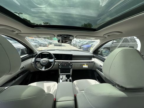 Used 2025 Hyundai Tucson Limited image 10