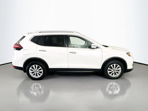 Used 2019 Nissan Rogue SV AWD/4WD image 8