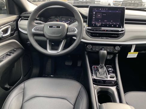 New 2026 Jeep Compass Limited image 8