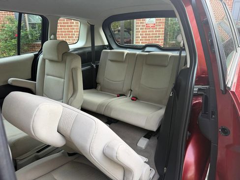 Used 2010 MAZDA MAZDA5 Touring FWD image 21