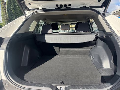 Used 2022 Toyota RAV4 XLE image 15