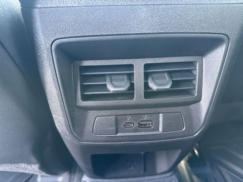 New 2026 GMC Canyon AT4 w/ Technology Plus Package AWD/4WD image 18