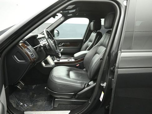 Used 2022 Land Rover Range Rover P525 Westminster Edition image 10