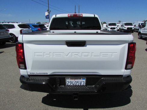 Used 2023 Chevrolet Colorado W/T w/ Advanced Trailering Package AWD/4WD image 8