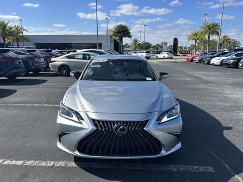 Used 2025 Lexus ES 350 w/ Premium Package image 19