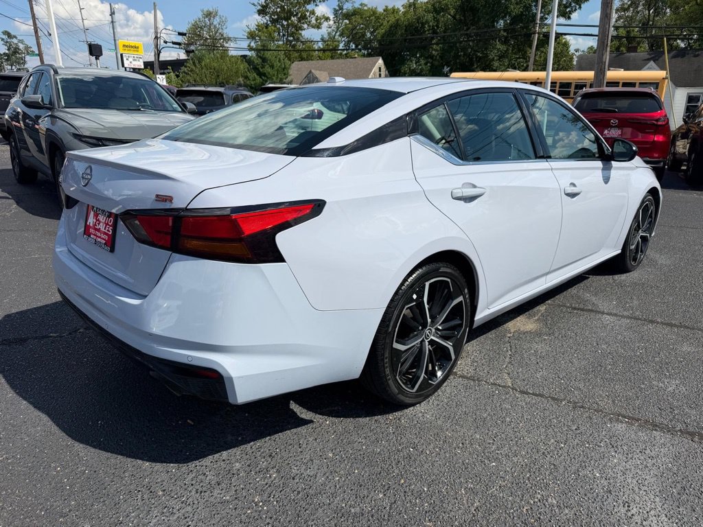 Used 2024 Nissan Altima 2.5 SR FWD image 6