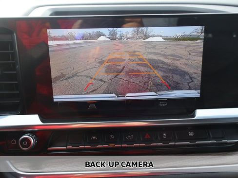 Used 2024 GMC Sierra 1500 Elevation image 4