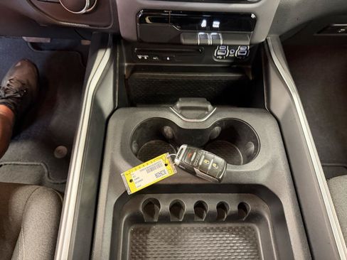 Used 2019 RAM 1500 Big Horn AWD/4WD image 16