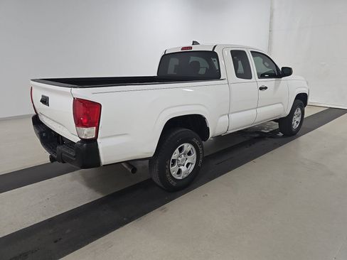 Used 2022 Toyota Tacoma SR RWD image 6