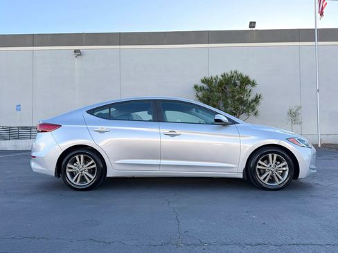 Used 2018 Hyundai Elantra SEL FWD image 3
