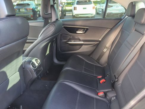 Used 2022 Mercedes-Benz C 300 Sedan image 15