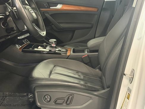 Used 2021 Audi Q5 e Premium Plus w/ Premium Plus Package AWD/4WD image 12