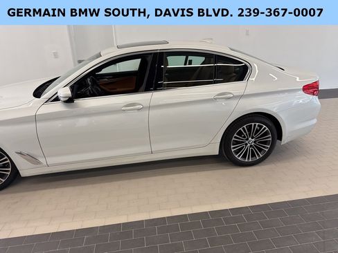 Used 2019 BMW 530i w/ Convenience Package image 5