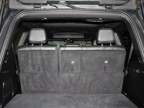 Used 2024 Jeep Wagoneer 4WD w/ Premium Group I image 9