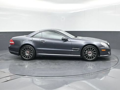 Used 2009 Mercedes-Benz SL 550 w/ Premium I Pkg image 9