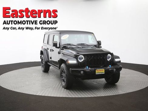 Used 2023 Jeep Wrangler Unlimited w/ Sun & Screen Package AWD/4WD image 51