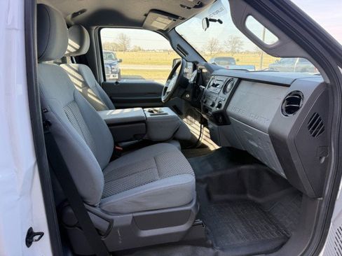 Used 2016 Ford F450 XL w/ XL Value Package image 9