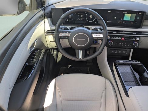 New 2026 Hyundai Tucson Limited FWD image 17