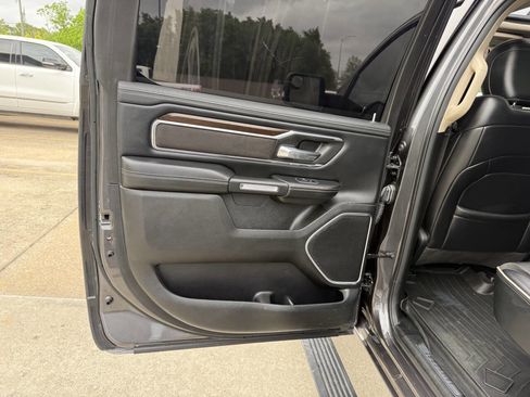 Used 2021 RAM 1500 Laramie w/ Laramie Southwest Edition RWD image 14