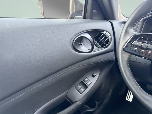 Used 2025 Nissan Z Sport w/ Floor Mat Package RWD image 9