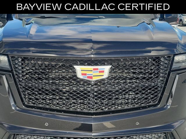 Used 2023 Cadillac Escalade ESV V AWD/4WD image 9