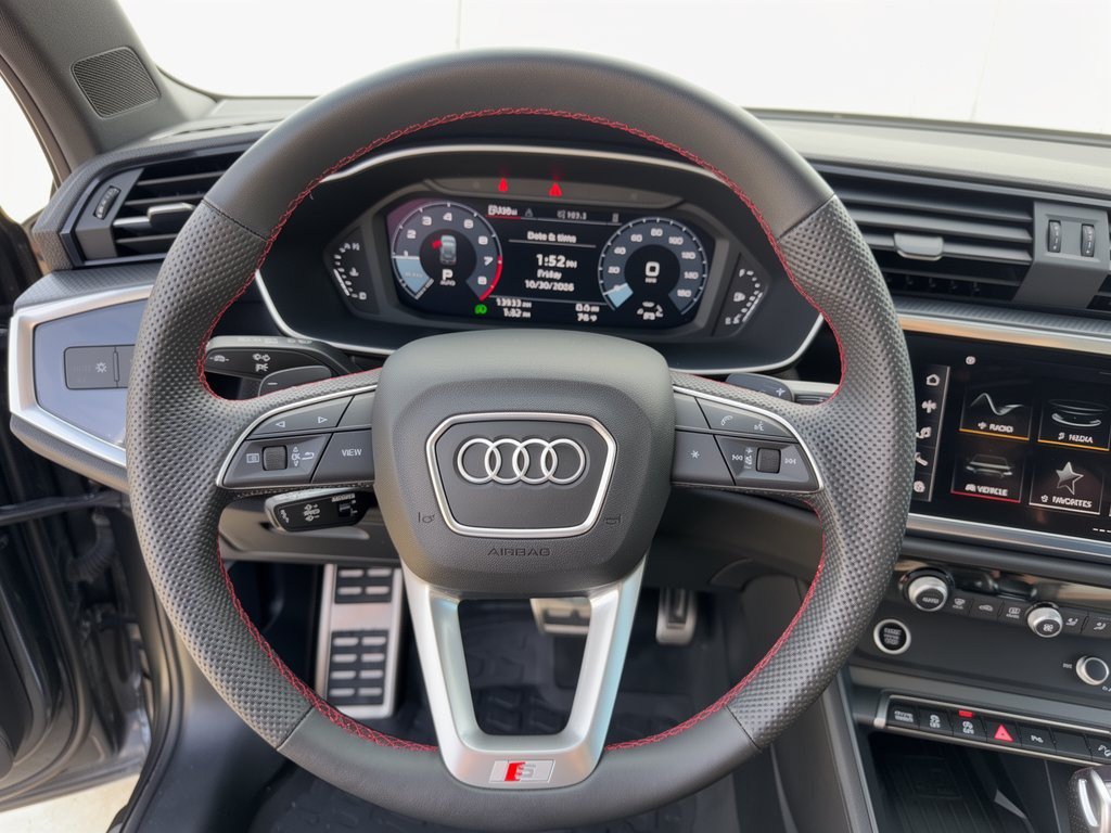 Used 2025 Audi Q3 2.0T Premium Plus w/ Premium Plus Package AWD/4WD image 10