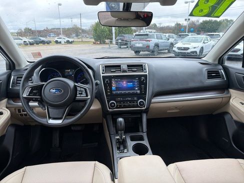 Used 2018 Subaru Outback 2.5i Limited image 11