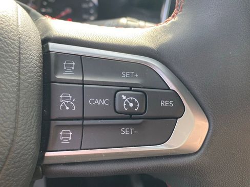 Used 2024 Jeep Compass Trailhawk image 29